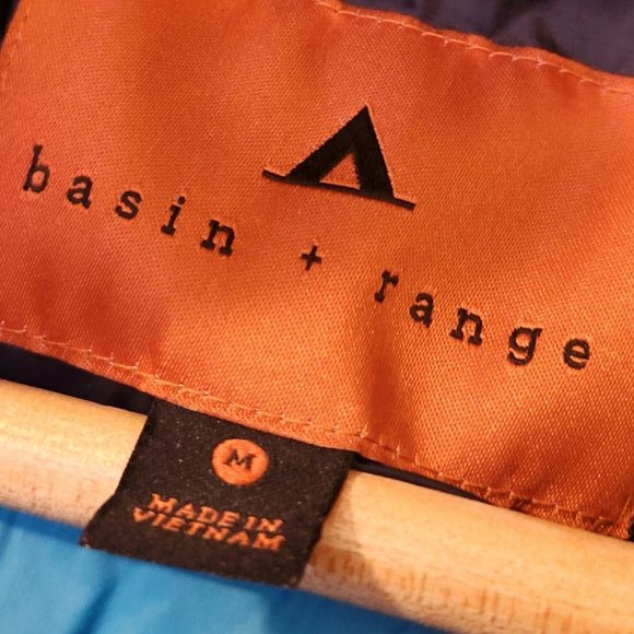 Basin and Range PrimaLoft Jacket - Picture 4 of 6